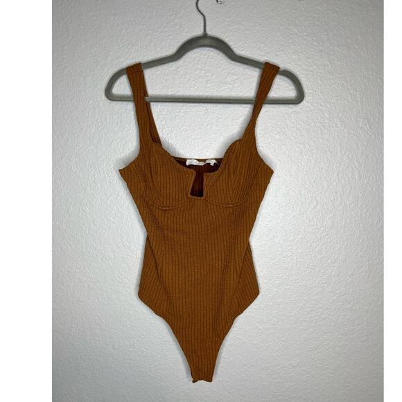 ASTR the Label Aria Bodysuit - Picture 2 of 12